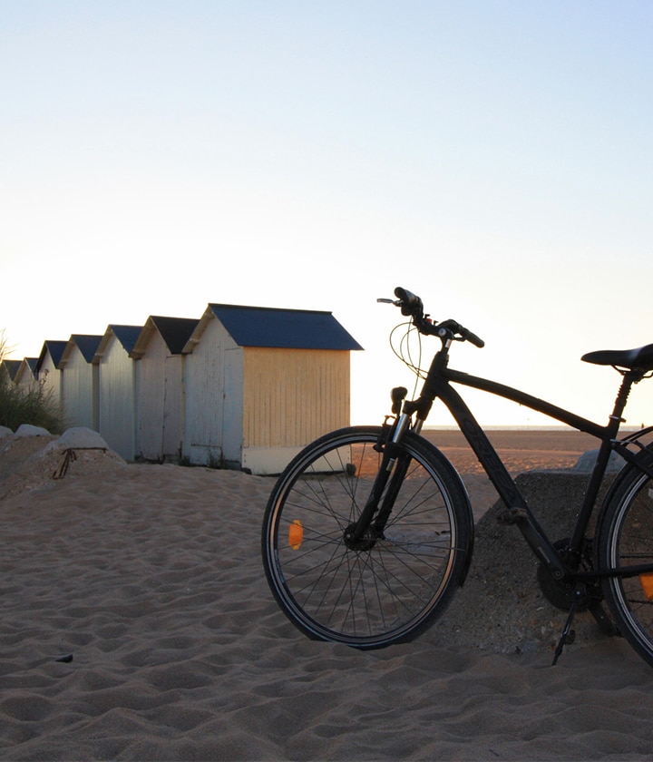 Vélo sur la plage de Ouistreham