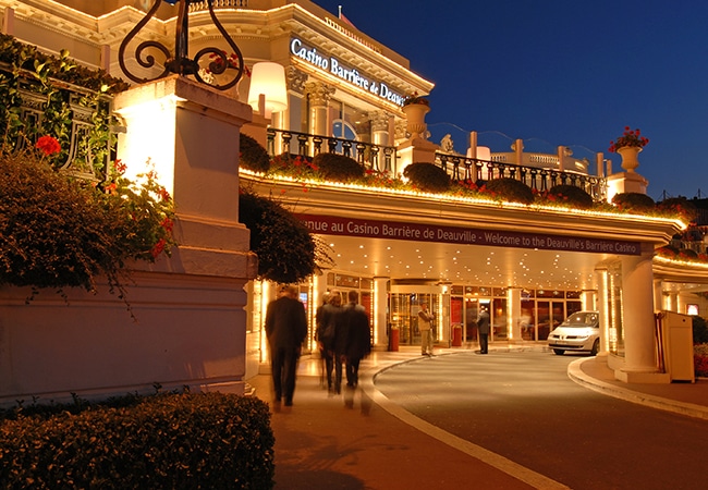 Façade du casino de Deauville dans le Calvados