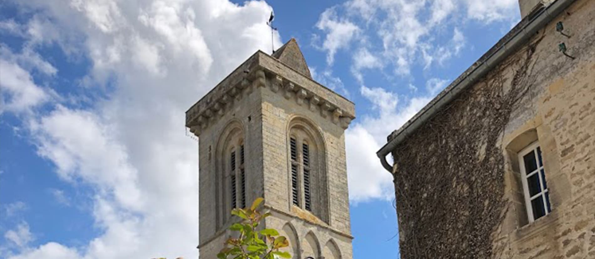 Monument à Reviers dans le Calvados en Normandie