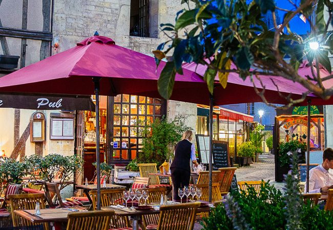 Terrasse de restaurant à Caen dans le Calvados