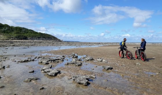 Fatbike sur une plage de Normandie