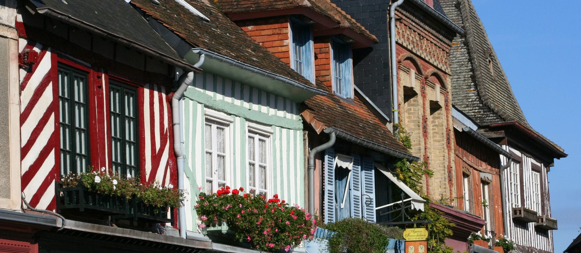 Vues sur les colombages de Beaumont-en-Auge