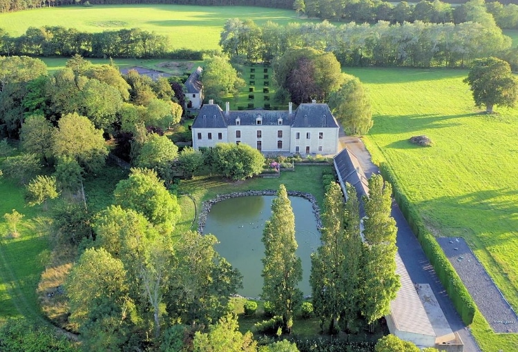 Château avec étang