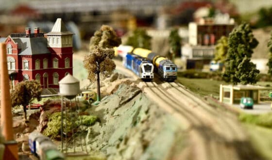 Train dans un décor miniature