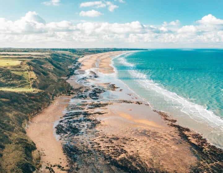 Falaises de Port en Bessin vues du ciel