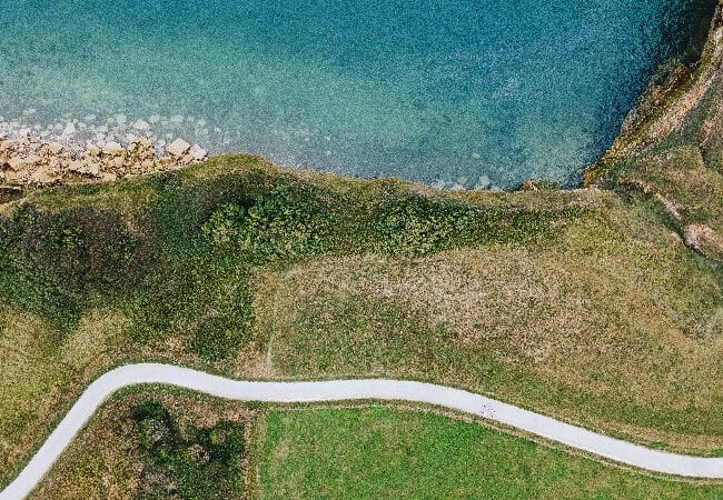 voie vélo au bord de la mer