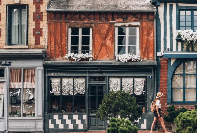 Maison en colombage dans le Calvados en Normandie